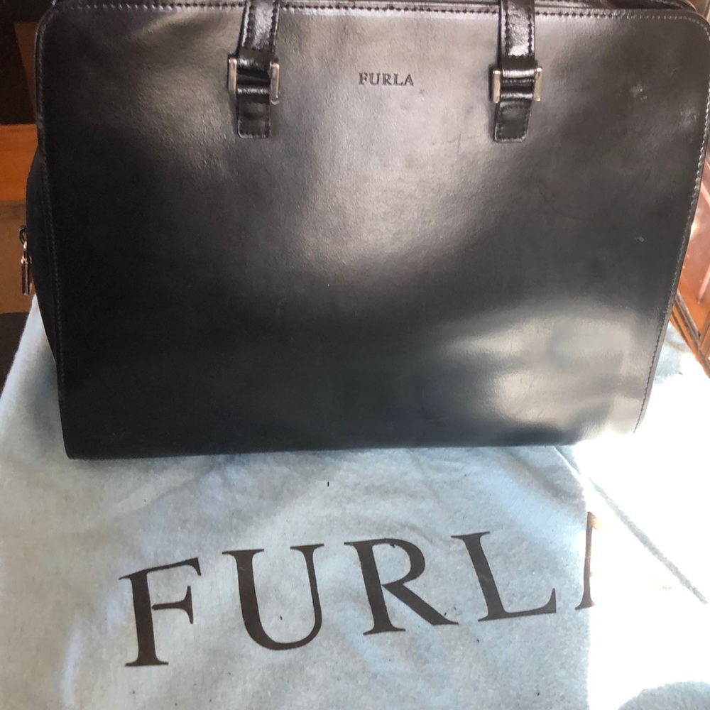 FURLA BLACK LEATHER PURSE